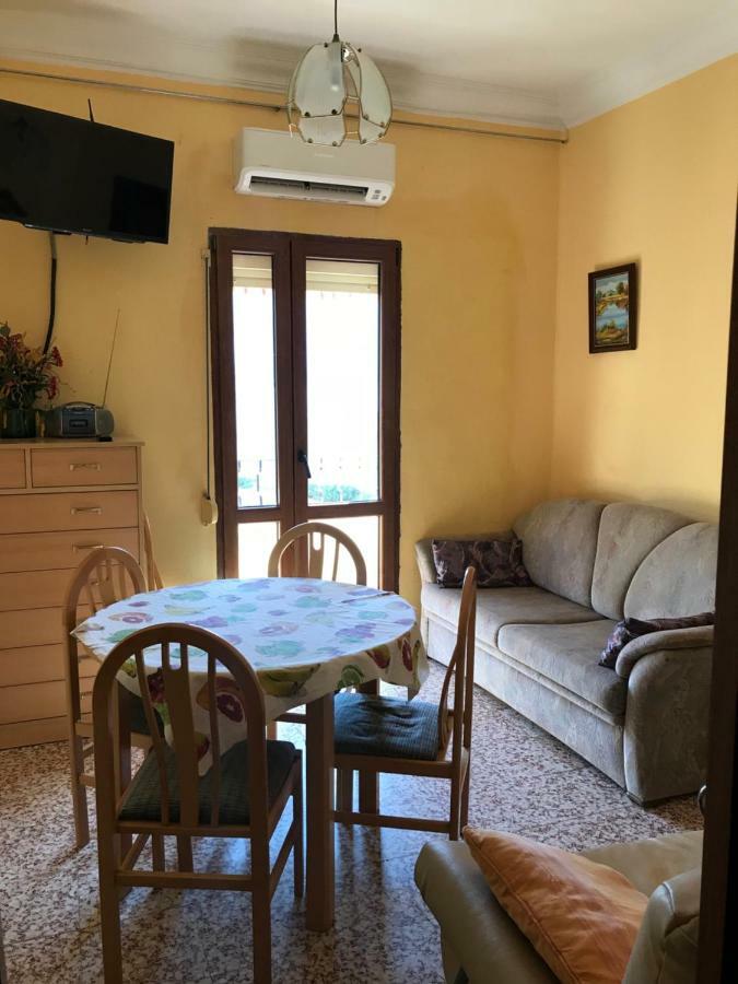 Alex Apartment Valenza Esterno foto